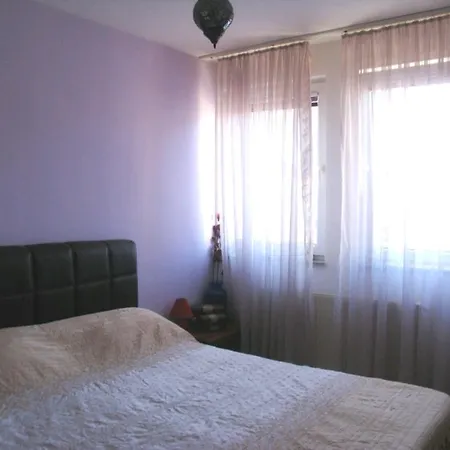 Apartament *